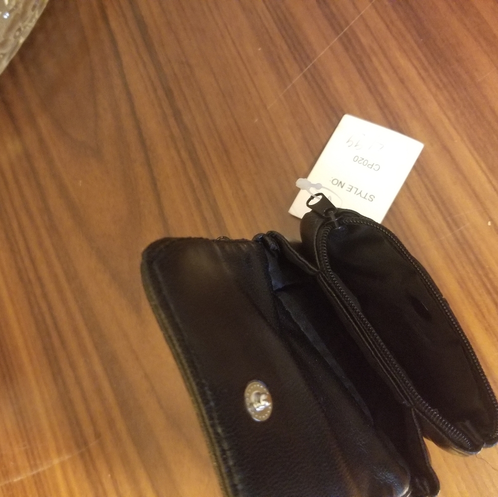 Wallet - Picture 2 of 4